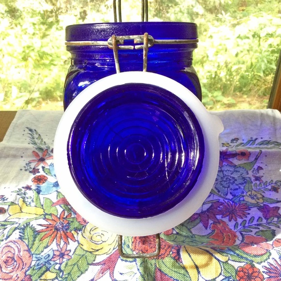 Cobalt Blue Canister Granny's Wire/Bail Slanted Lid Vintage Italy . - Picture 8 of 9